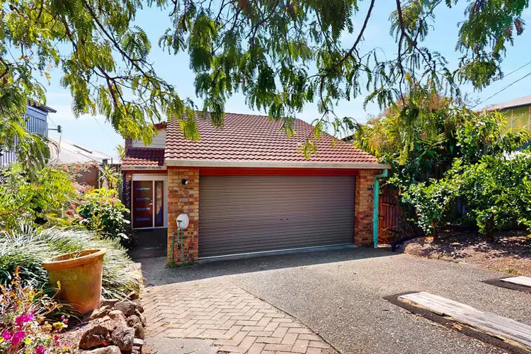 210 Swann Road, Taringa QLD 4068