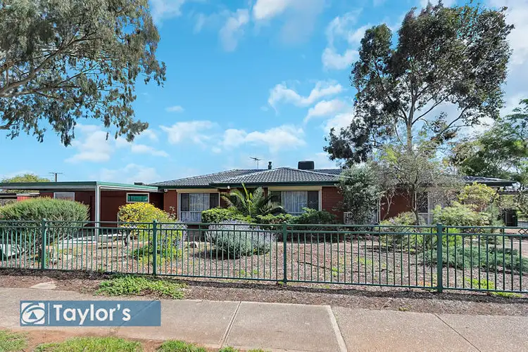 34 Hawke Crescent, Salisbury East SA 5109