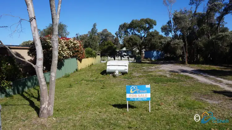100 Toorak Avenue, Loch Sport VIC 3851