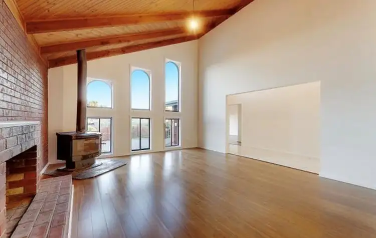 Fourth view of Homely house listing, 15 Ashleigh  Crescent, Meadow Heights VIC 3048