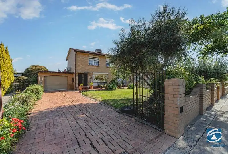 Main view of Homely house listing, 39 Kiewa Crescent, Dallas VIC 3047