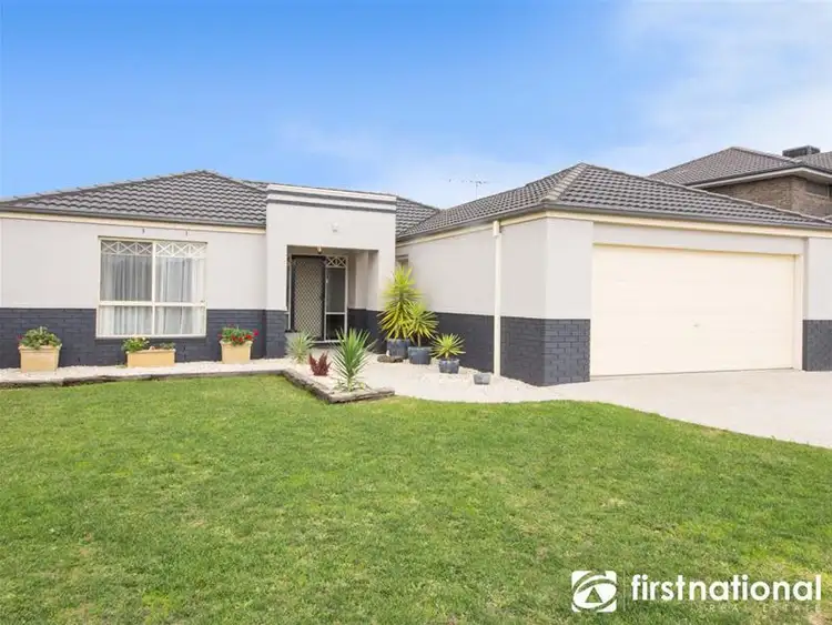 7 Charlwood Close, Lynbrook VIC 3975
