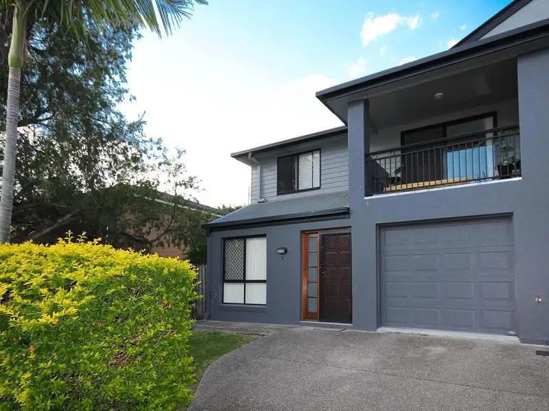 Main view of Homely townhouse listing, 1/20 Robinson Street, Coorparoo QLD 4151