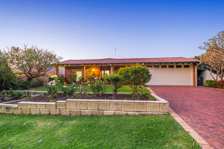 17 Aylesford Drive, Marangaroo WA 6064