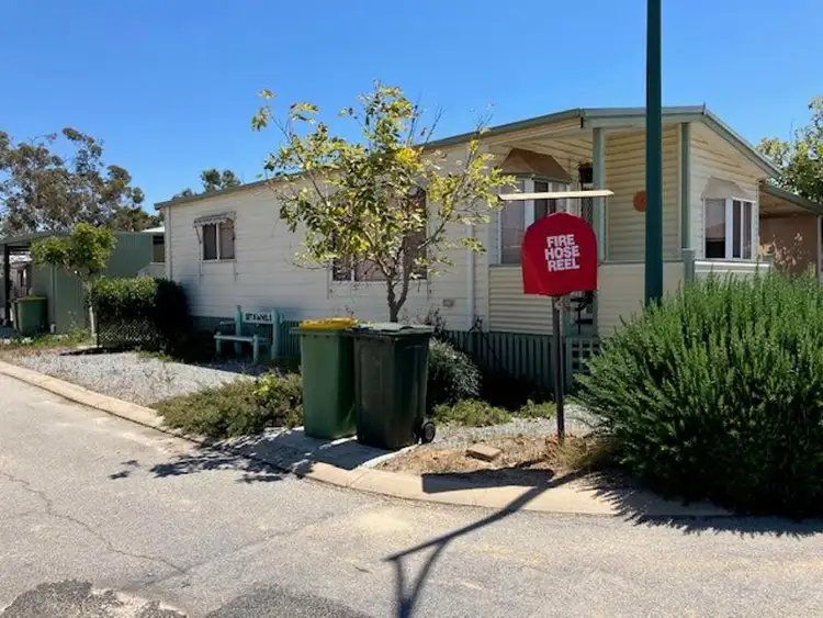 25U (16) ROBERTS Street, Moora WA 6510