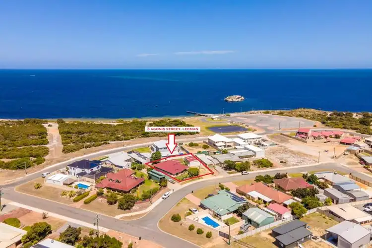 3 Agonis Street, Leeman WA 6514