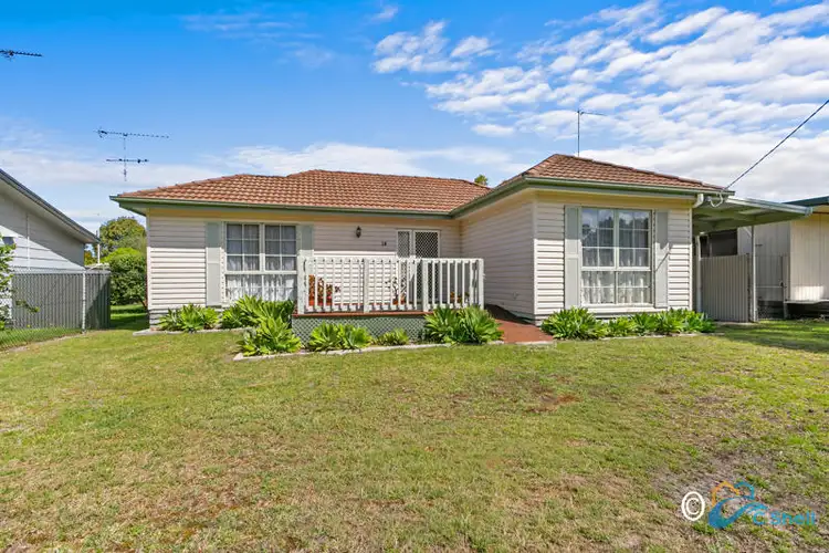16 Kangaroo Street, Loch Sport VIC 3851