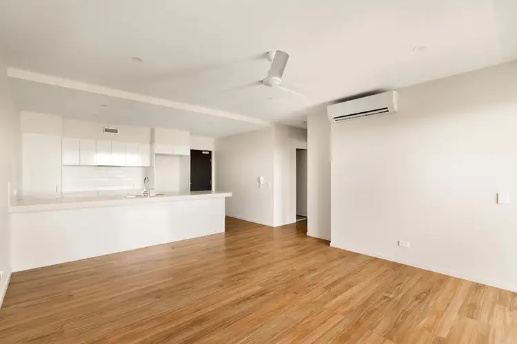 Second view of Homely house listing, 305/89 Old Cleveland Road, Stones Corner QLD 4120