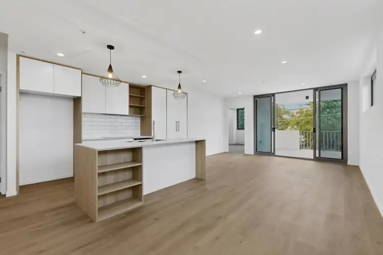 201/8 Lilla Street, Woody Point QLD 4019