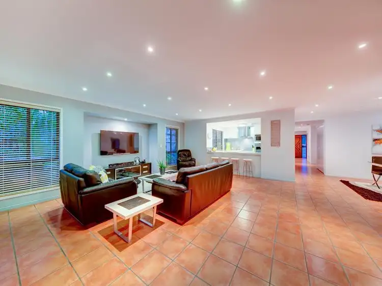 Second view of Homely house listing, 2 Eastridge Place, Kuraby QLD 4112