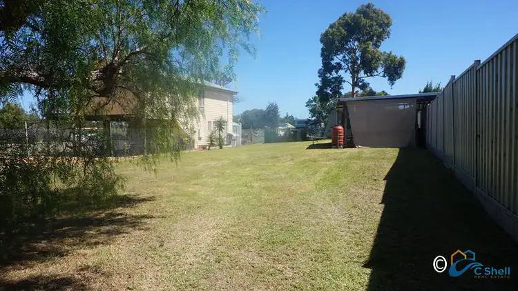 4 Simon Court