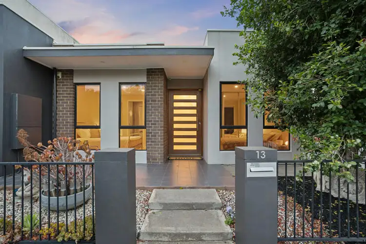 13 Richmond Walk