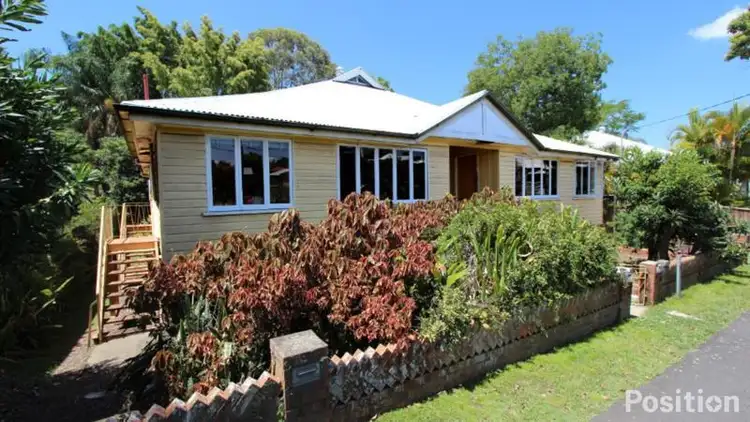 2/27 Victoria Street