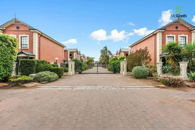 8/10 Old Tapleys Hill Road