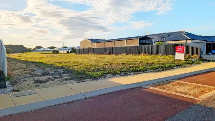 7 Little Lagoon Way