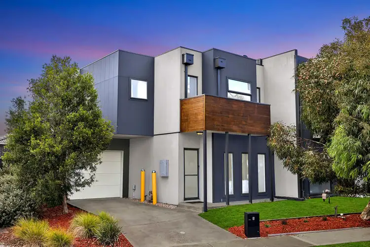 5 Everglade Crescent