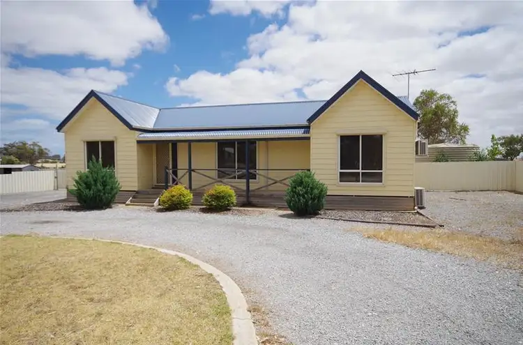 18 Curramulka Road, Minlaton SA 5575