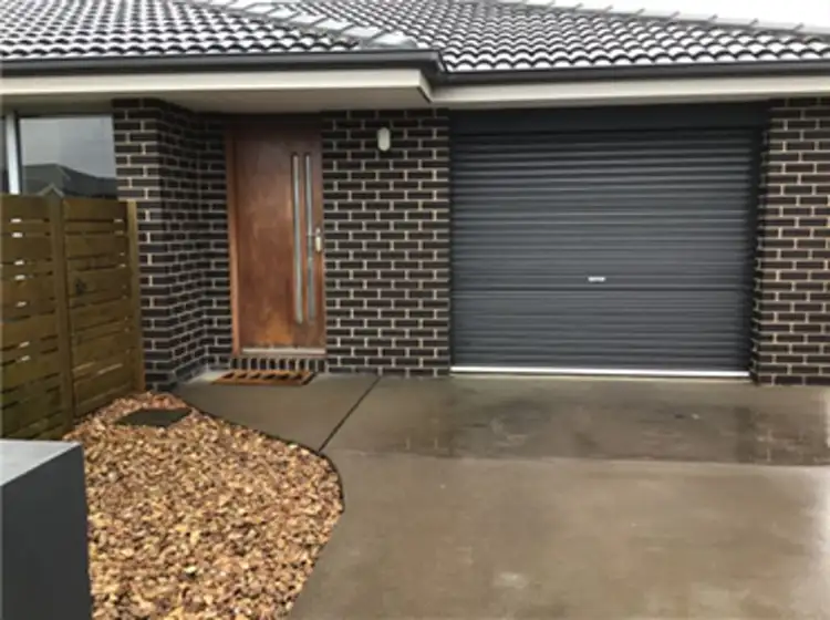 1/12 Battarbee Street