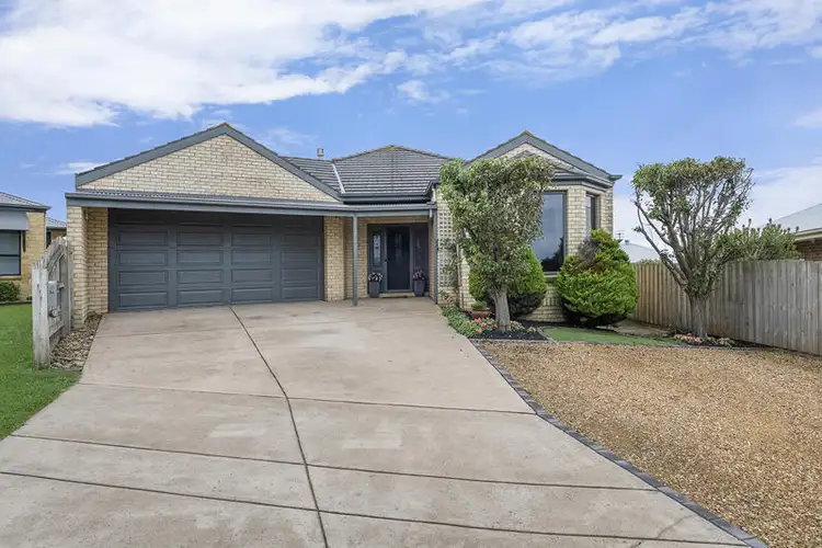 34 Nina Street