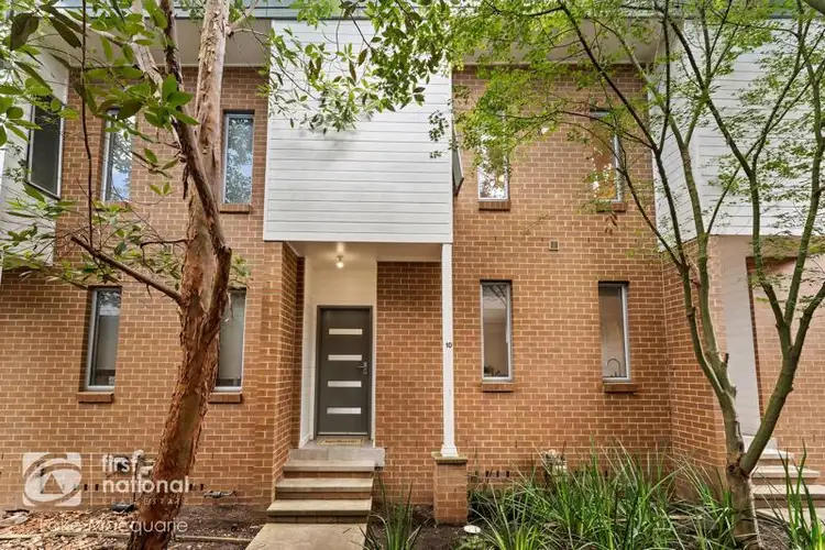 10/8 Goodwin Street