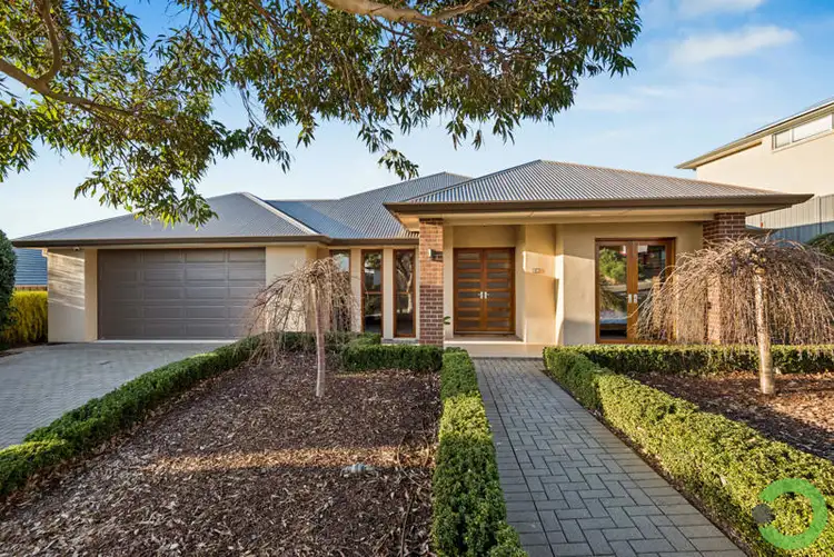 6 Win Gilchrist Avenue