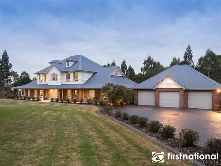 25 Glen Moidart Drive, Berwick VIC 3806