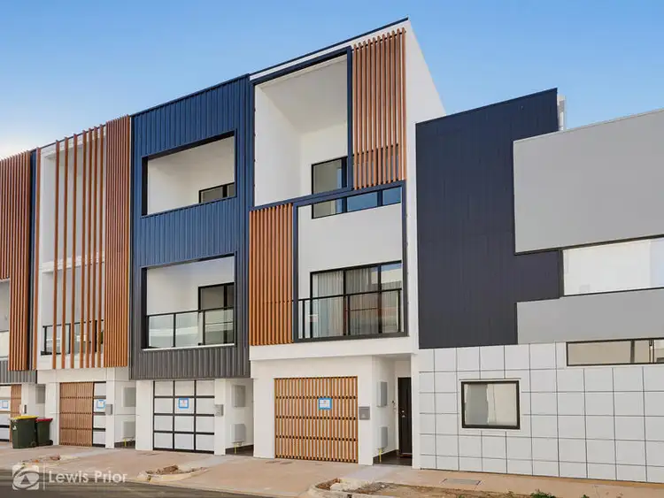 2 Hamilton Street