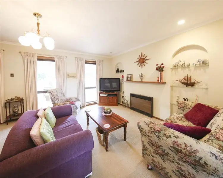 Sixth view of Homely house listing, 4 Merebin Court, Merbein VIC 3505