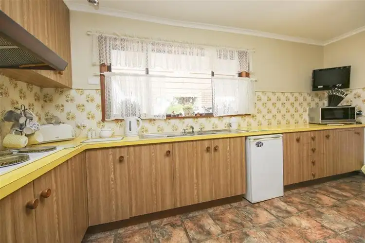 Seventh view of Homely house listing, 4 Merebin Court, Merbein VIC 3505