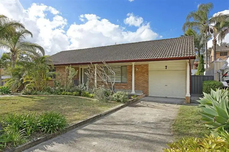 7 Rutherglen Place, Macquarie Hills NSW 2285