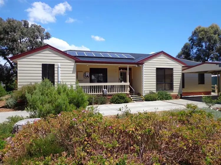 8 Koala Court, Loch Sport VIC 3851