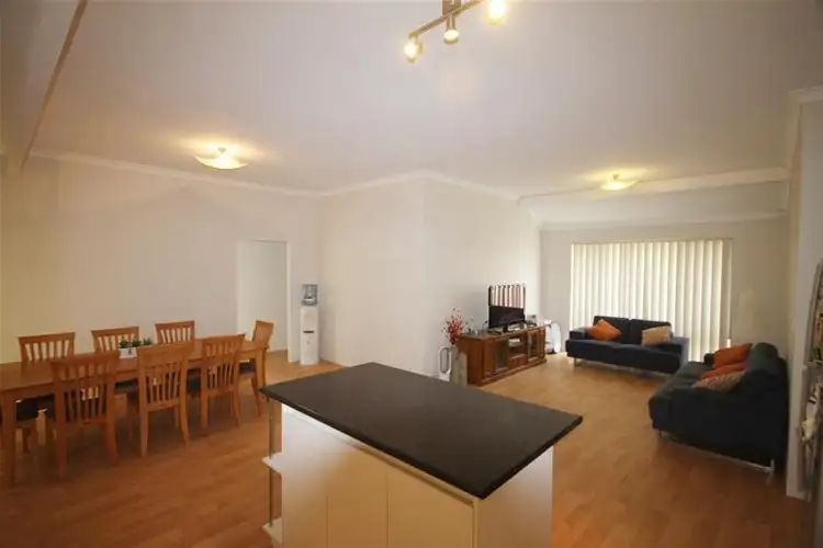 Main view of Homely house listing, 25 Edinburgh Road, Seville Grove WA 6112