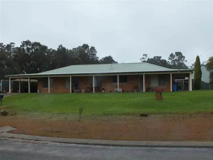 56 Williamson Avenue, Narrikup WA 6326