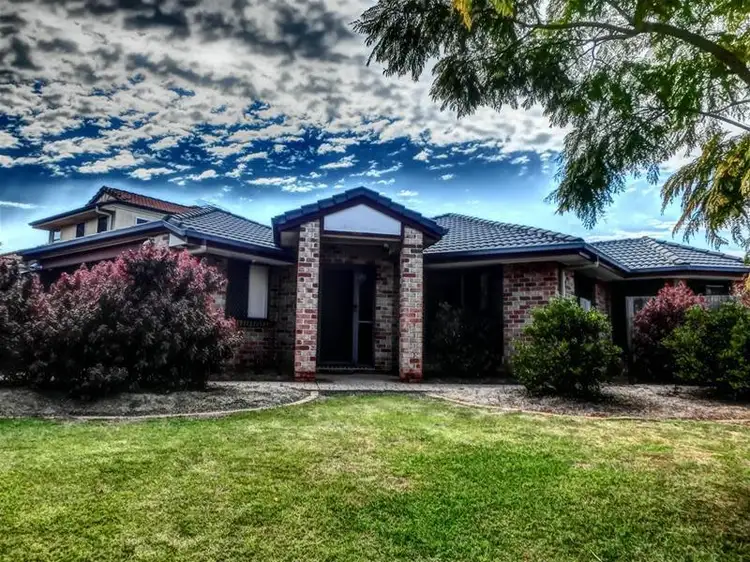 97 Oakview Street, Parkinson QLD 4115