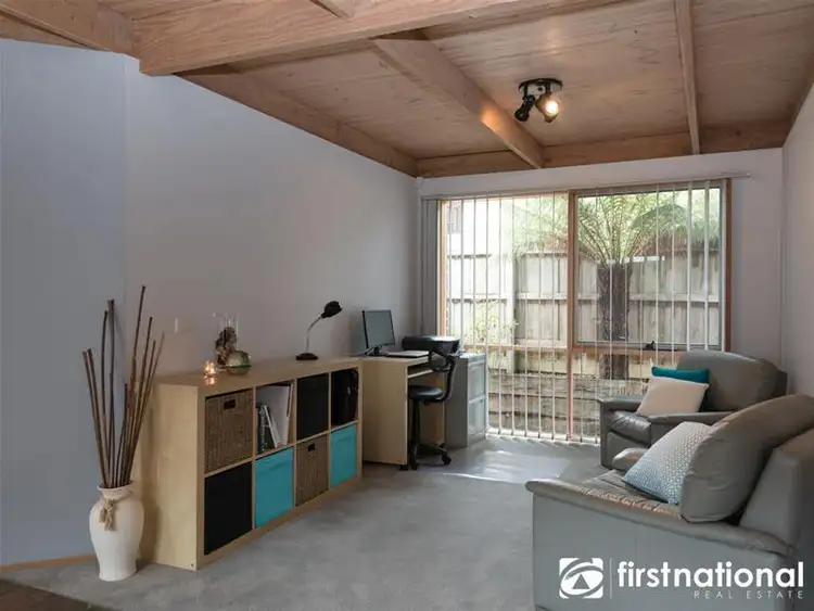 Fifth view of Homely house listing, 6 Ellaswood Close, Berwick VIC 3806