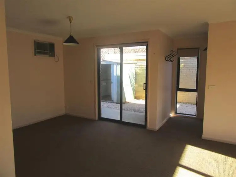Second view of Homely unit listing, 2/18 De Garis Drive, Mildura VIC 3500