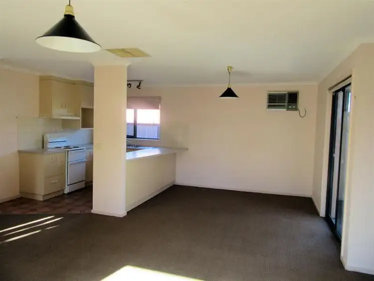 Third view of Homely unit listing, 2/18 De Garis Drive, Mildura VIC 3500