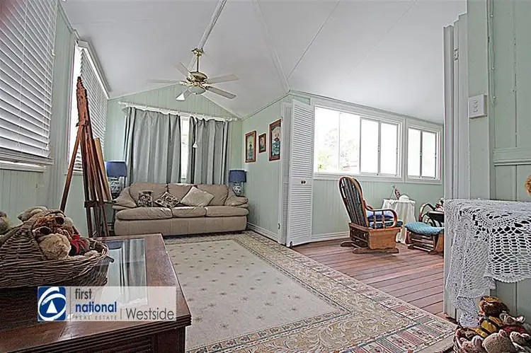 22 Waterford Road, Gailes QLD 4300