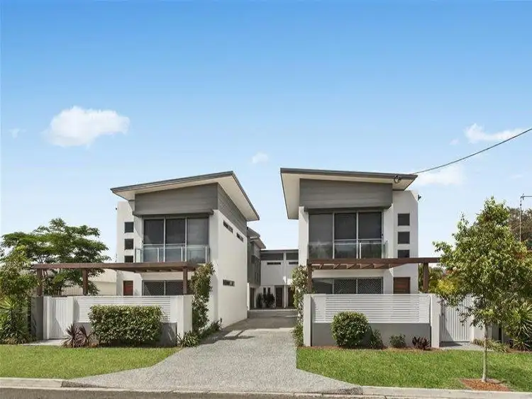 1/132 Eugaree Street, Southport QLD 4215