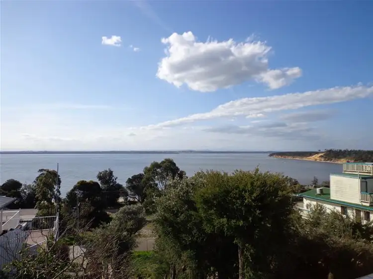 51 Pelican Street, Loch Sport VIC 3851