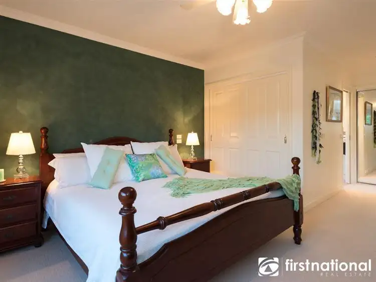 Sixth view of Homely house listing, 7 Temple-Wood Court, Berwick VIC 3806