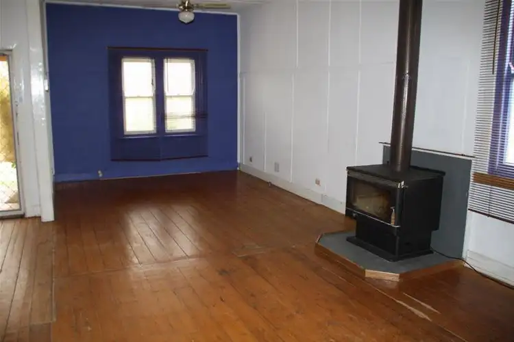 Second view of Homely house listing, 33 Goulburn Avenue, Red Cliffs VIC 3496