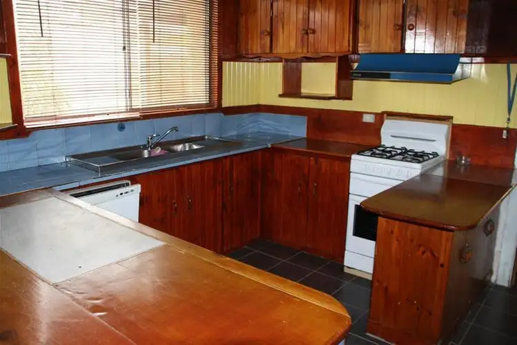 Fifth view of Homely house listing, 33 Goulburn Avenue, Red Cliffs VIC 3496