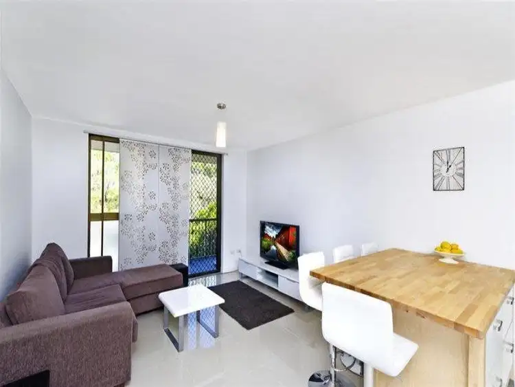 Fourth view of Homely unit listing, 4/1374 Gold Coast Highway, Palm Beach QLD 4221