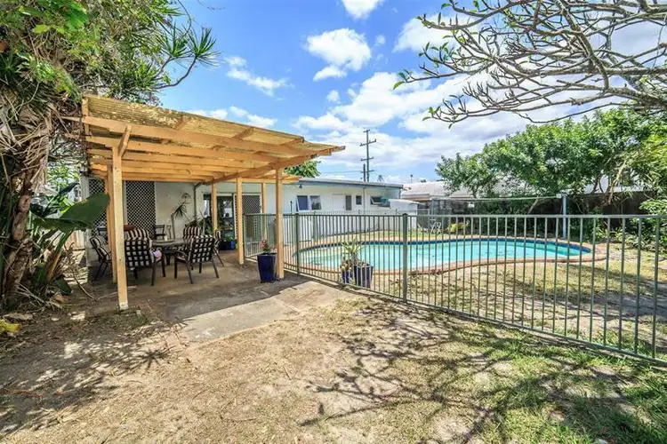 64 Allambi Avenue, Broadbeach Waters QLD 4218