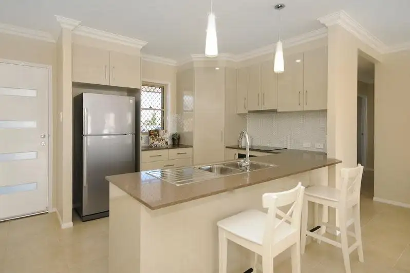 Main view of Homely unit listing, 2/2 Rama Court, Kearneys Spring QLD 4350