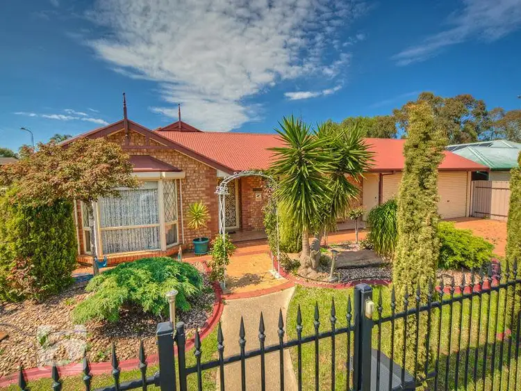 8 Jacaranda Drive, Craigmore SA 5114