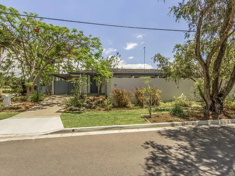 2 Milan Court, Isle Of Capri QLD 4217