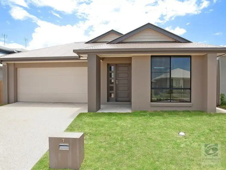 7 Coral Street, Caloundra West QLD 4551