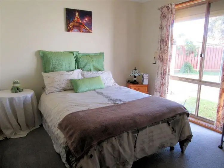 Sixth view of Homely house listing, 4 Rodney Court, Mildura VIC 3500